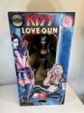 KISS LOVE GUN SPENCER'S SPECIAL EDITION GENE SIMMONS (#03519 /25000) 1999 A