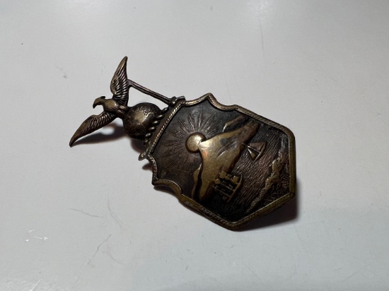 BADGE