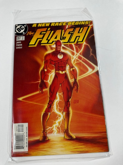 THE FLASH #207 A NEW RACE BEGINS