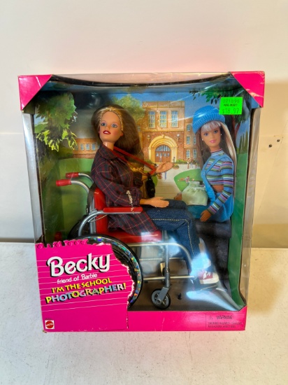 BECKY FRIEND OF BARBIE I'M THE SCHOOL PHOTOGRAPHER