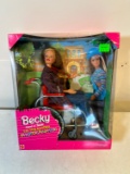 BECKY FRIEND OF BARBIE I'M THE SCHOOL PHOTOGRAPHER
