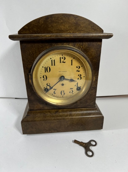 SETH THOMAS MANTLE CLOCK - MADE IN USA (WITH KEY)