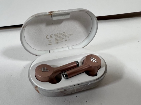 PAIR WIRELESS EARBUDS