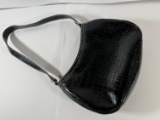 LIZ CLAIBORNE LEATHER PURSE - BLACK