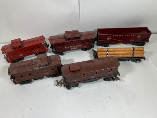 ANTIQUE TOY TRAINS - LIONEL, ETC