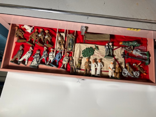 MINIATURE HAND PAINTED MILITARY SOLDIERS, LEAD SOLDIERS, ETC