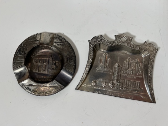 "MADE IN JAPAN" DÉCOR - (1) MISSOURI ASH TRAY, (1) CHICAGO