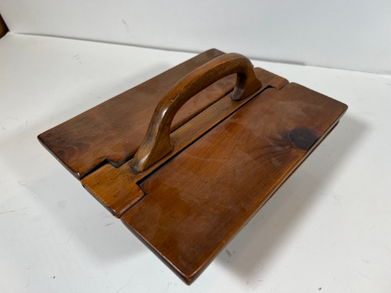 ANTIQUE SHOE CLEANING BOX