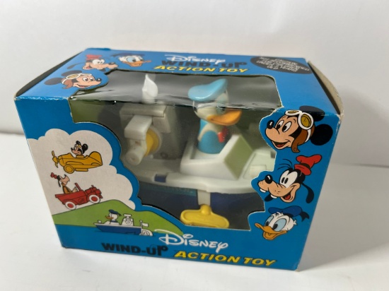 DISNEY WIND-UP ACTION TOY - IN BOX WITH DISNEY PARKS PRICE STICKER