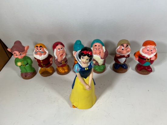 SET - SNOW WHITE & THE 7 DWARFS WALT DISNEY FIGURES - VINTAGE RUBBER