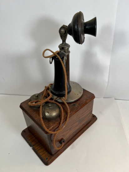 ANTIQUE TELEPHONE -  JULIUS ANDRAE & SONS CO BOX - WITH MONARCH TELEPHONE M