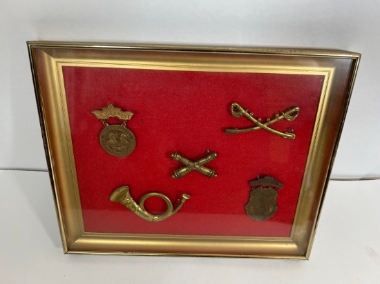 FRAMED ANTIQUES - SOUVENIE BADGE BATTLE OF GETTYSBURG, G.A.R. ENCAMPMENT &