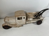 ANTIQUE METAL TOY 