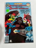 DC GIANT SUPERHEROES BATTLE SUPER GORILLAS