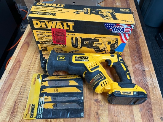 DEWALT VARIABLE SPEED RECIPROCATING SAW (COMPACT) #DCS367 - 2OV BRUSHLESS (