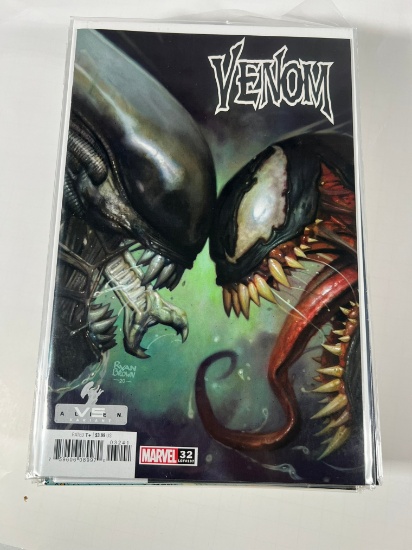 VENOM #32 - ALIEN VS VARIANT - RYAN BROWN