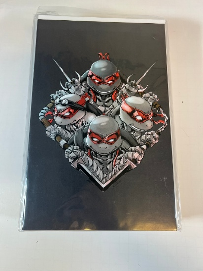 TEENAGE MUTANT NINJA TURTLES #1 - EXCLUSIVE VARIANT UK - (ESKIVO COVER)