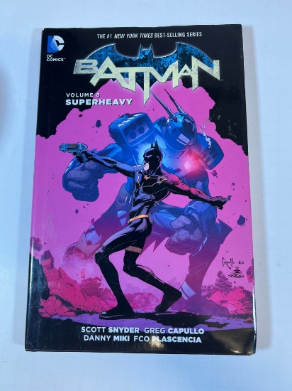 BATMAN VOLUME 8 - "SUPERHEAVY" GRAPHIC NOVEL