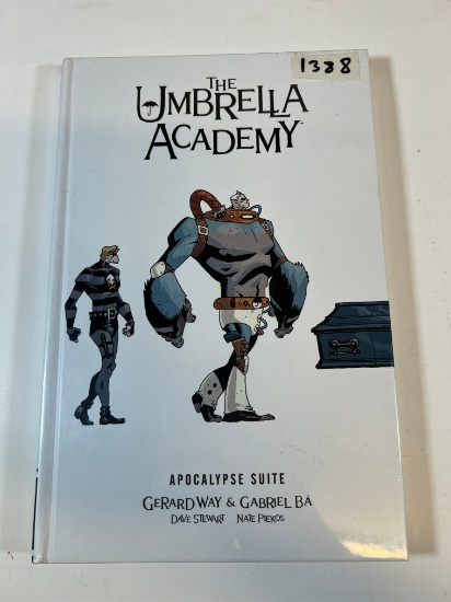 THE UMBRELLA ACADEMY "APOCALYPSE SUITE" GRAPHIC NOVEL (SEALED)