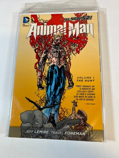 ANIMAL MAN VOLUME 1 "THE HUNT" GRAPHIC NOVEL