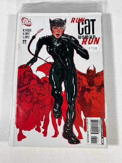 RUN CAT WOMAN RUN #77 - CLASSIC ADAM HUGHES COVER ART