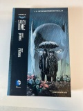 BATMAN EARTH ONE VOLUME ONE - GRAPHIC NOVEL