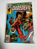 DAREDEVIL #143 - NEWSTAND (THE MAN WITHOUT FEAR!)