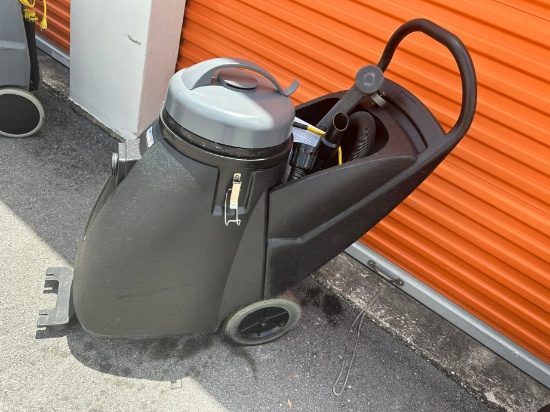 RENOWN 20- GALLON WET/DRY VACUUM (POMPANO, FL - S37)