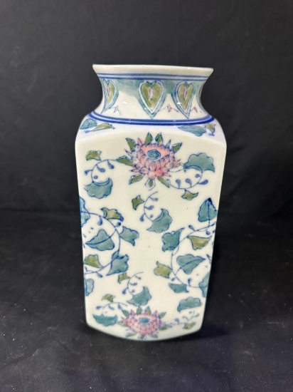 PORCELAIN PLANTER