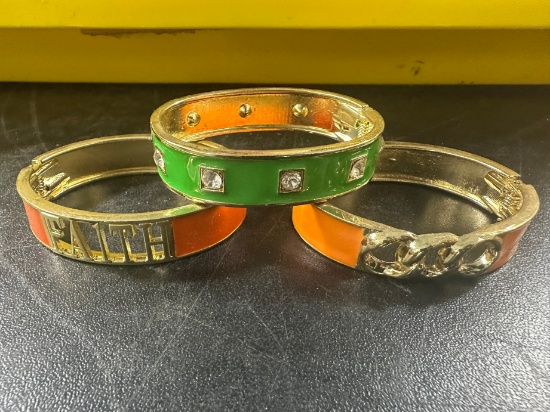 BRACELETS ASSORTED