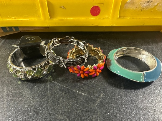 BRACELETS ASSORTED
