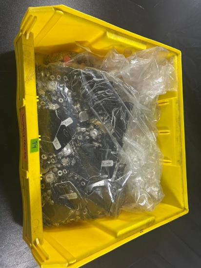 LOT - ASSORTED WATCHES, FINDINGS, BEADS, ETC