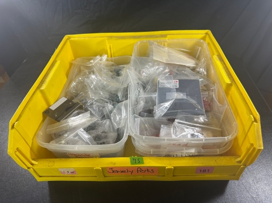 LOT - ASSORTED RINGS, EARRINGS, ETC