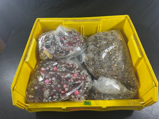 LOT - ASSORTED FINDINGS, ETC