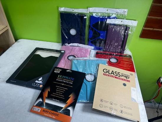 IPAD ASSORTED (7) CASES (2) SCREEN PROTECTORS