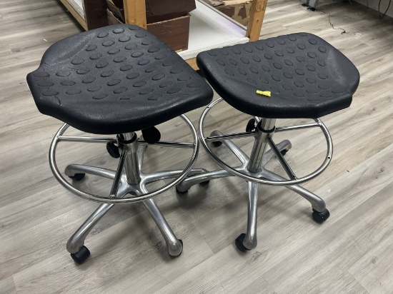 SWIVEL STOOLS - BLACK RUBBER SEATS