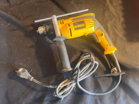 DeWALT HAMMER DRILL 1/2" - DWE5010