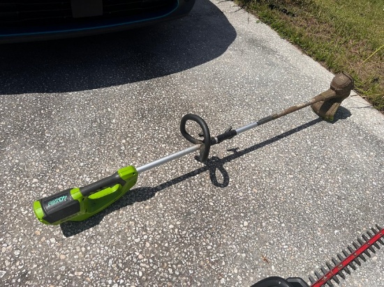 GREENWORKS CORDLESS TRIMMER (NO BATTERY)