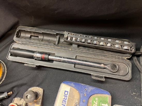 Husky Torque Wrench With Sockets