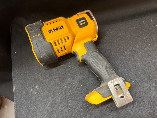 DeWALT LED 20V LIGHT (TOOL ONLY)