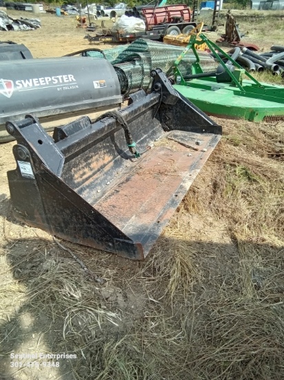John Deere Worksite Pro 4in1 Bucket