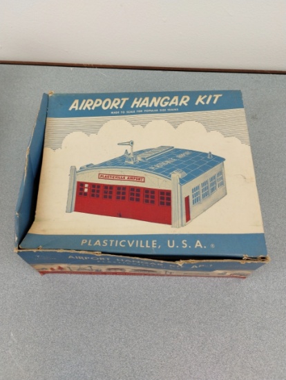 Airport Hanger Kit by Plasticville