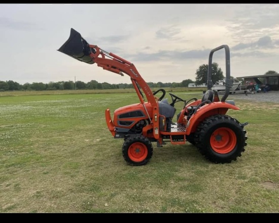 Kioti CK30 with loader