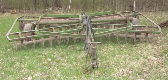 John Deere 12ft Disc