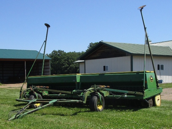 John Deere 9350 20ft Grain Drill
