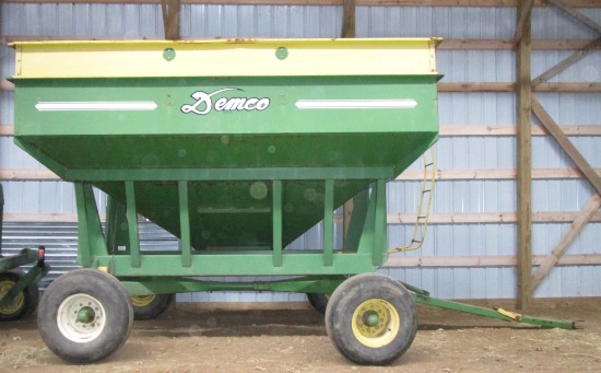Demco Gravity Box