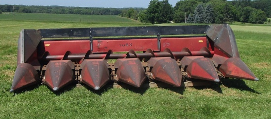 International 1063 6 Narrow Row Corn Head