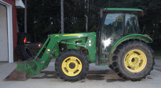 John Deere 5101E Tractor