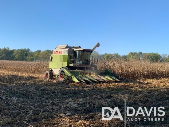 Claas 228 4wd Combine with 8 Row Corn Head Field Ready