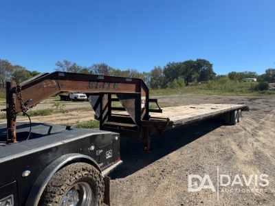 2008 Elite Trailers, Inc 40' Gooseneck Trailer Dove Tail